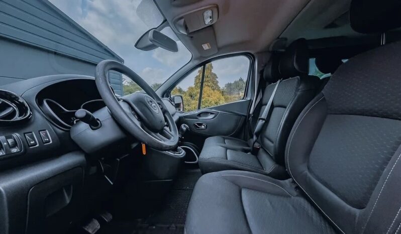 OPEL Vivaro | FWD (przód) | Manualna | 145 KM | Szary full