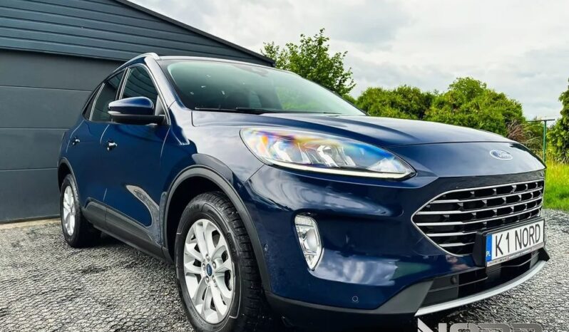 Ford Kuga  | Fwd (Przód) | Automatyczna | 120 Km | Granatowy