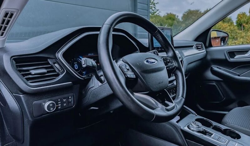 FORD Kuga  | FWD (przód) | Automatyczna | 120 KM | Granatowy full