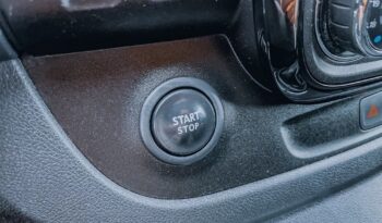 OPEL Vivaro | FWD (przód) | Manualna | 120 KM | Srebrny full