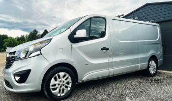 OPEL Vivaro | FWD (przód) | Manualna | 120 KM | Srebrny full