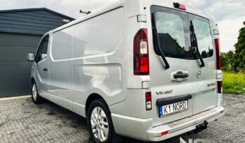 OPEL Vivaro | FWD (przód) | Manualna | 120 KM | Srebrny full