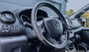 OPEL Vivaro | FWD (przód) | Manualna | 120 KM | Srebrny full