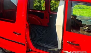 VOLKSWAGEN Caddy | FWD (przód) | Automatyczna | 102 KM | Czerwony full