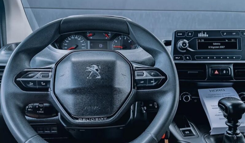 PEUGEOT Partner  | 4×4 (doł. ręcznie) | Automatyczna | 131 KM | Czerwony full