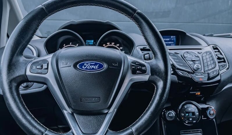 FORD Fiesta  | FWD (przód) | Automatyczna | 101 KM | Czarny full