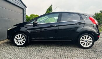 FORD Fiesta  | FWD (przód) | Automatyczna | 101 KM | Czarny full