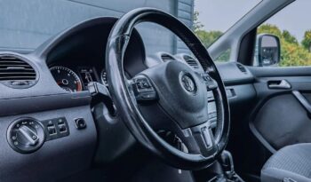 VOLKSWAGEN Caddy | FWD (przód) | Automatyczna | 102 KM | Srebrny full