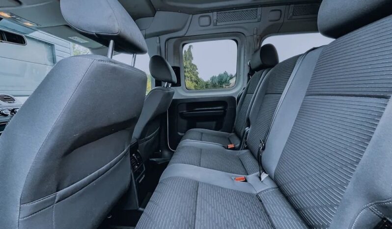 VOLKSWAGEN Caddy | FWD (przód) | Automatyczna | 102 KM | Srebrny full