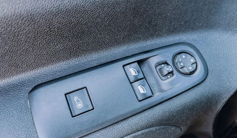 PEUGEOT Partner  | 4×4 (doł. ręcznie) | Manualna | 131 KM | Czerwony full