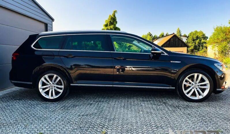 VOLKSWAGEN Passat  | 4×4 (doł. ręcznie) | Automatyczna | 190 KM | Czarny full