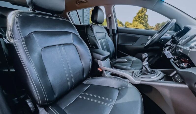 KIA Sportage  | FWD (przód) | Manualna | 135 KM | Szary full