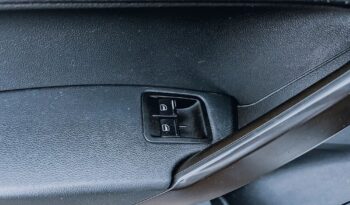 VOLKSWAGEN Caddy | 4×4 (stały) | Manualna | 122 KM | Biały full