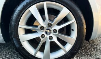 SKODA Octavia  | FWD (przód) | Automatyczna | 115 KM | Srebrny full