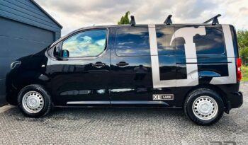 TOYOTA ProAce | 4×4 (doł. ręcznie) | Manualna | 122 KM | Czarny full