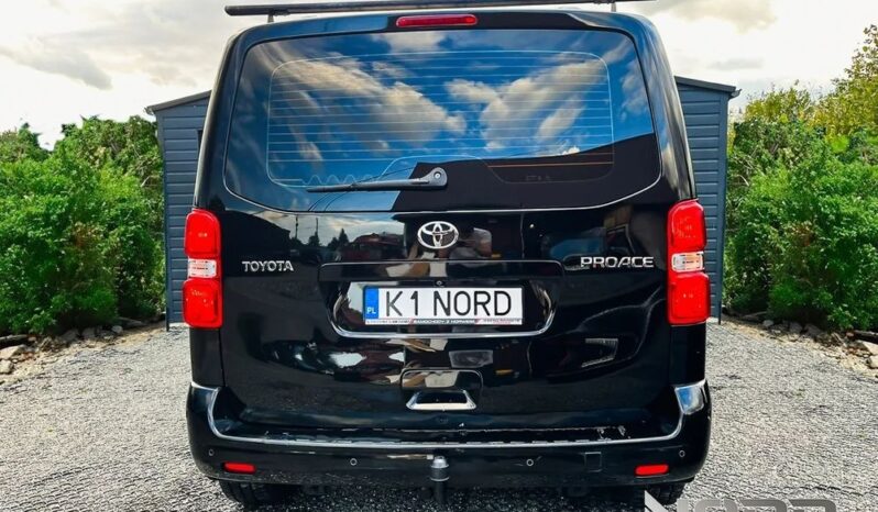 TOYOTA ProAce | 4×4 (doł. ręcznie) | Manualna | 122 KM | Czarny full