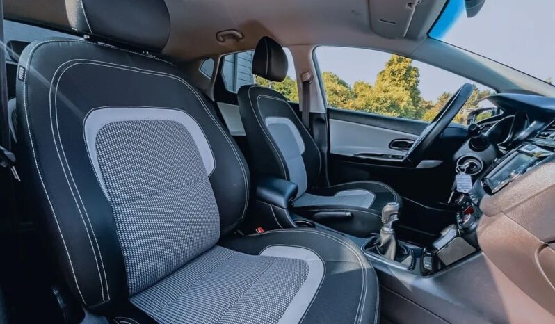 KIA Ceed  | FWD (przód) | Manualna | 120 KM | Brązowy full