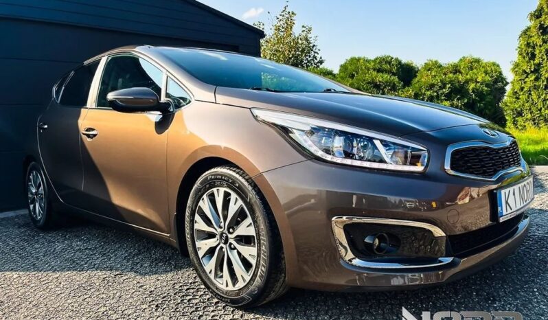 KIA Ceed  | FWD (przód) | Manualna | 120 KM | Brązowy full