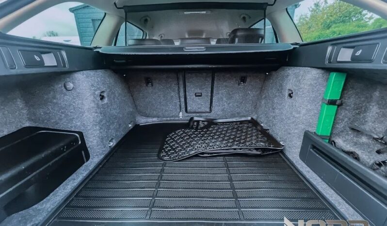 SKODA Octavia  | 4×4 (stały) | Automatyczna | 180 KM | Biały full