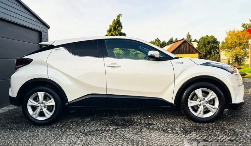 TOYOTA C-HR | FWD (przód) | Automatyczna | 122 KM | Biały full