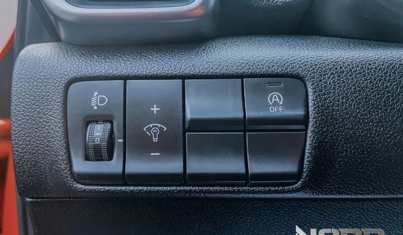 KIA Sportage  | FWD (przód) | Manualna | 132 KM | Czerwony full