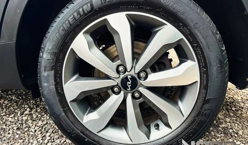KIA Stonic  | FWD (przód) | Manualna | 100 KM | Niebieski full