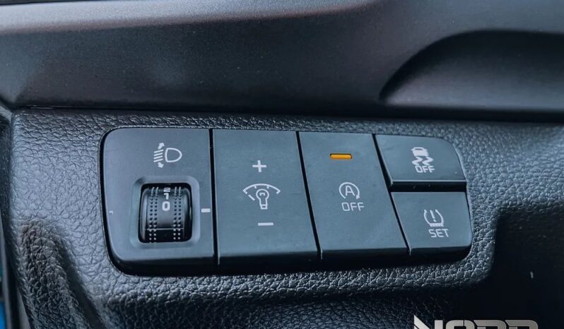 KIA Stonic  | FWD (przód) | Manualna | 100 KM | Niebieski full