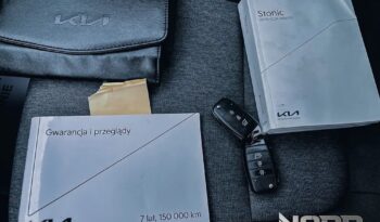 KIA Stonic  | FWD (przód) | Manualna | 100 KM | Niebieski full
