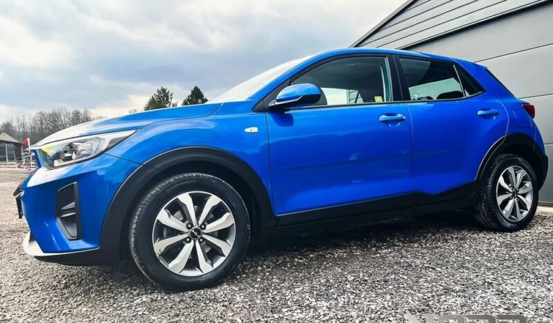 KIA Stonic  | FWD (przód) | Manualna | 100 KM | Niebieski full