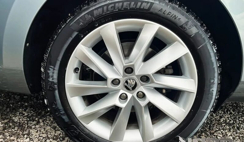 SKODA Superb  | FWD (przód) | Automatyczna | 190 KM | Szary full