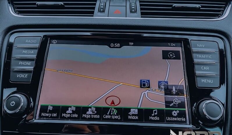 SKODA Octavia  | FWD (przód) | Automatyczna | 149 KM | Szary full