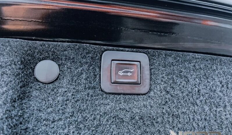 OPEL Insignia  | 4×4 (stały) | Automatyczna | 170 KM | Czarny full