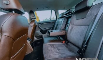 SKODA Octavia  | 4×4 (stały) | Automatyczna | 180 KM | Czarny full