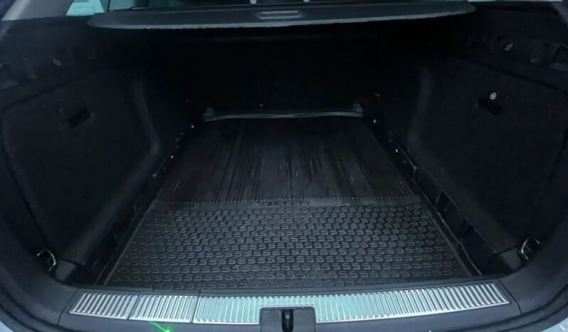 SKODA Superb  | 4×4 (stały) | Manualna | 150 KM | Biały full