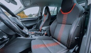 SKODA Octavia  | 4×4 (doł. automatycznie) | Manualna | 150 KM | Czarny full