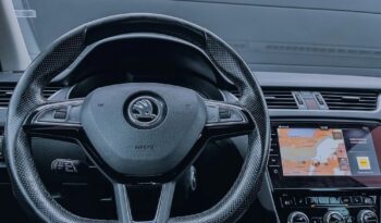 SKODA Octavia  | 4×4 (doł. automatycznie) | Manualna | 150 KM | Czarny full