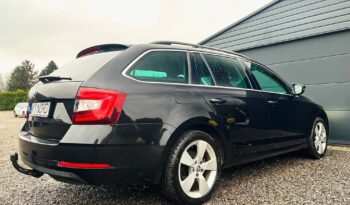 SKODA Octavia  | 4×4 (doł. automatycznie) | Manualna | 150 KM | Czarny full