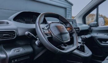 PEUGEOT Partner  | 4×4 (doł. ręcznie) | Manualna | 131 KM | Czerwony full