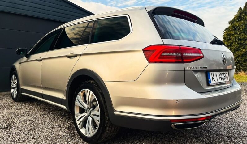 Volkswagen Passat | 4×4 (stały) | Manualna | 150 KM | Srebrny full