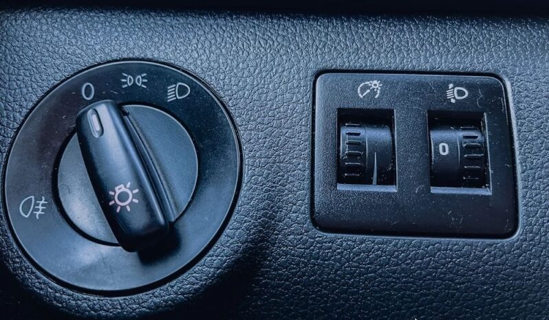 VOLKSWAGEN Caddy | 4×4 (stały) | Automatyczna | 150 KM | Czerwony full