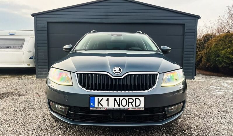 SKODA Octavia  | FWD (przód) | Automatyczna | 149 KM | Szary full
