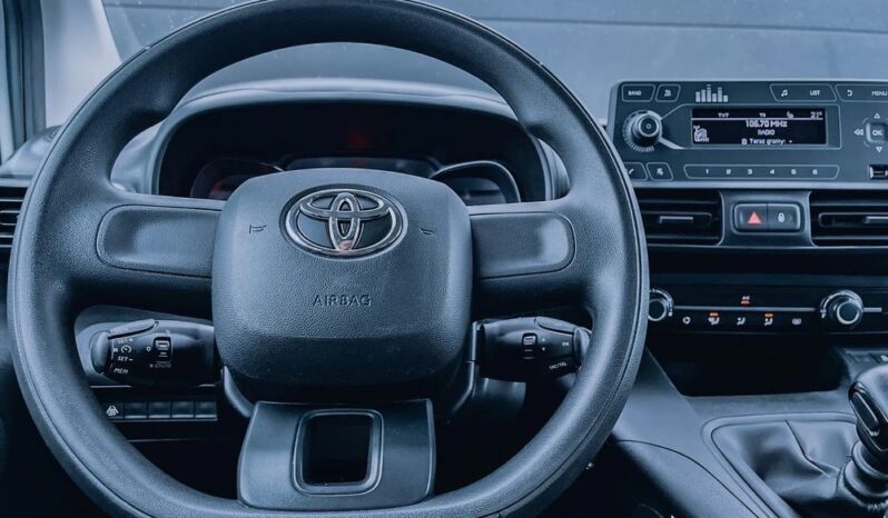 TOYOTA ProAce City | FWD (przód) | Manualna | 102 KM | Biały full