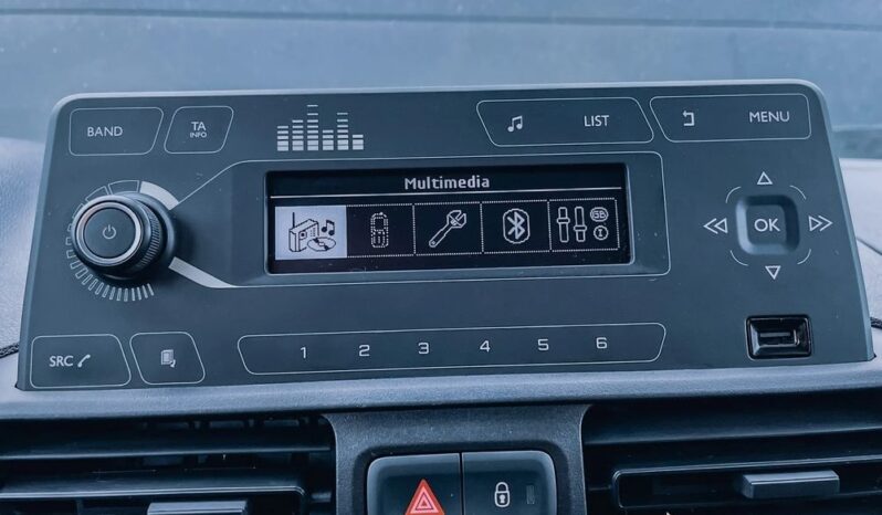 TOYOTA ProAce City | FWD (przód) | Manualna | 102 KM | Biały full