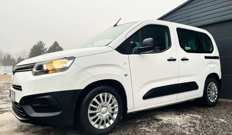 TOYOTA ProAce City | FWD (przód) | Manualna | 102 KM | Biały full