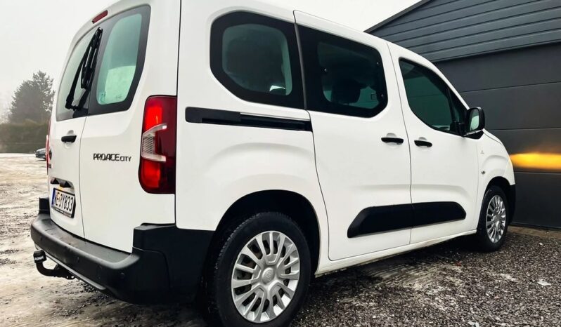 TOYOTA ProAce City | FWD (przód) | Manualna | 102 KM | Biały full