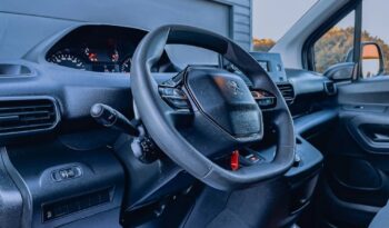 PEUGEOT Partner  | FWD (przód) | Automatyczna | 131 KM | Czerwony full