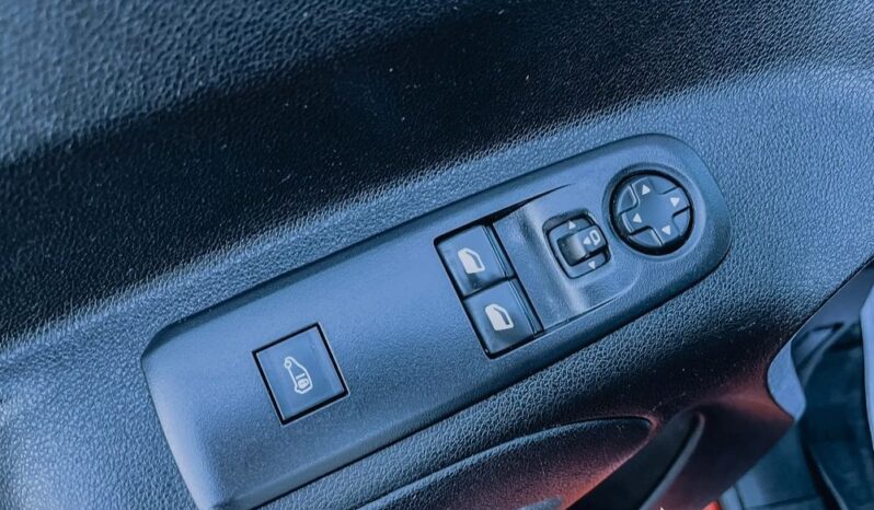 PEUGEOT Partner  | FWD (przód) | Automatyczna | 131 KM | Czerwony full