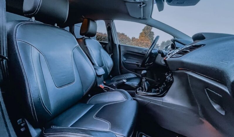 FORD Fiesta  | FWD (przód) | Manualna | 140 KM | Czarny full