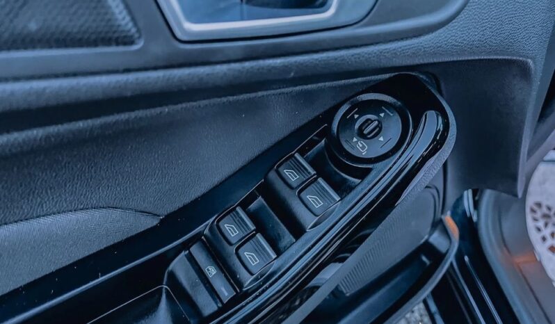 FORD Fiesta  | FWD (przód) | Manualna | 140 KM | Czarny full