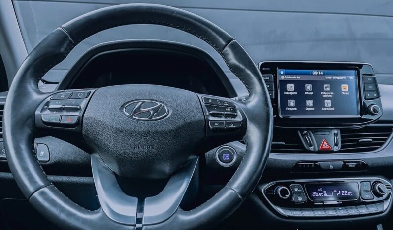 HYUNDAI I30  | FWD (przód) | Manualna | 120 KM | Srebrny full